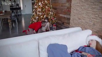 play The best xnxx movie with a skinny girl fucked next to the tree