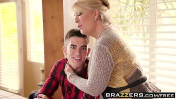 play Xnxx xnxx dwarf fucks a teen start a kitchen and likes more