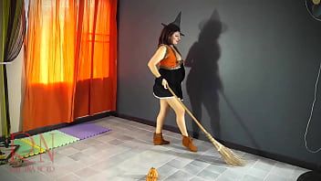 play Der verrückteste XXX mit fetter MILF