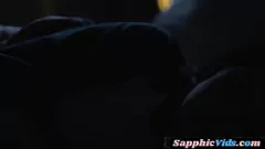 play Milf tetona en lencería se vuelve loca con su novia en una sesión sáfica de lamiendo el coño y digitación